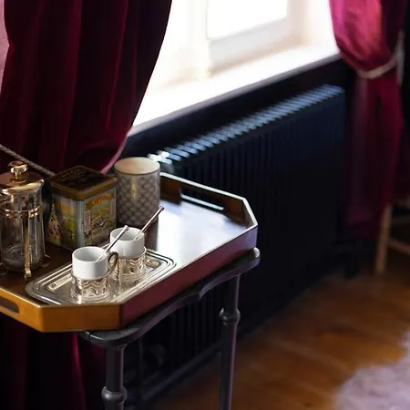 D'hotes Sarah - Chateau Le Bas Bleu Oda ve Kahvaltı