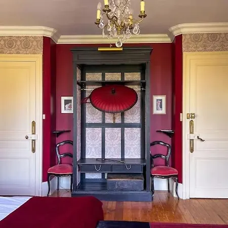 D'hotes Sarah - Chateau Le Bas Bleu 3*