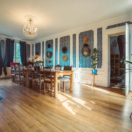 D'hotes Sarah - Chateau Le Bas Bleu B&B