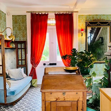 D'hotes Sarah - Chateau Le Bas Bleu