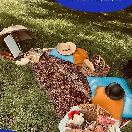 D'hotes Sarah - Chateau Le Bas Bleu 3*