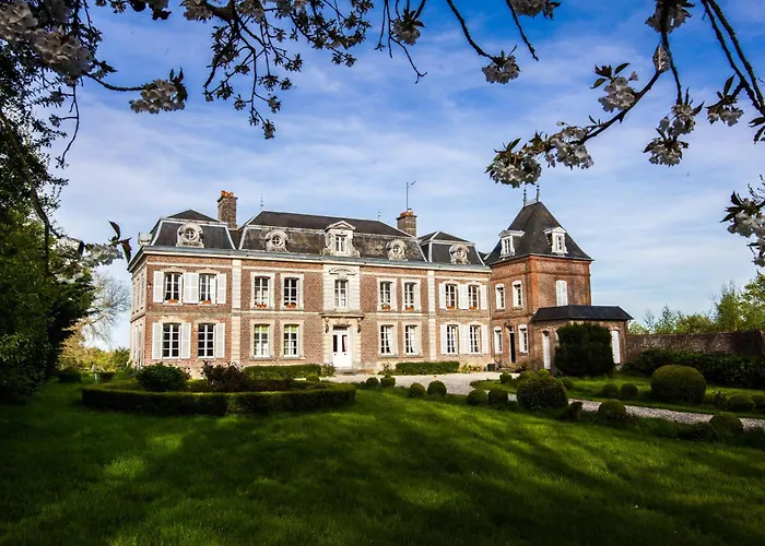 Bed & Breakfast D'hotes Sarah - Chateau Le Bas Bleu 3*