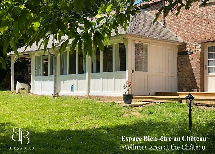 D'hotes Sarah - Chateau Le Bas Bleu 3*